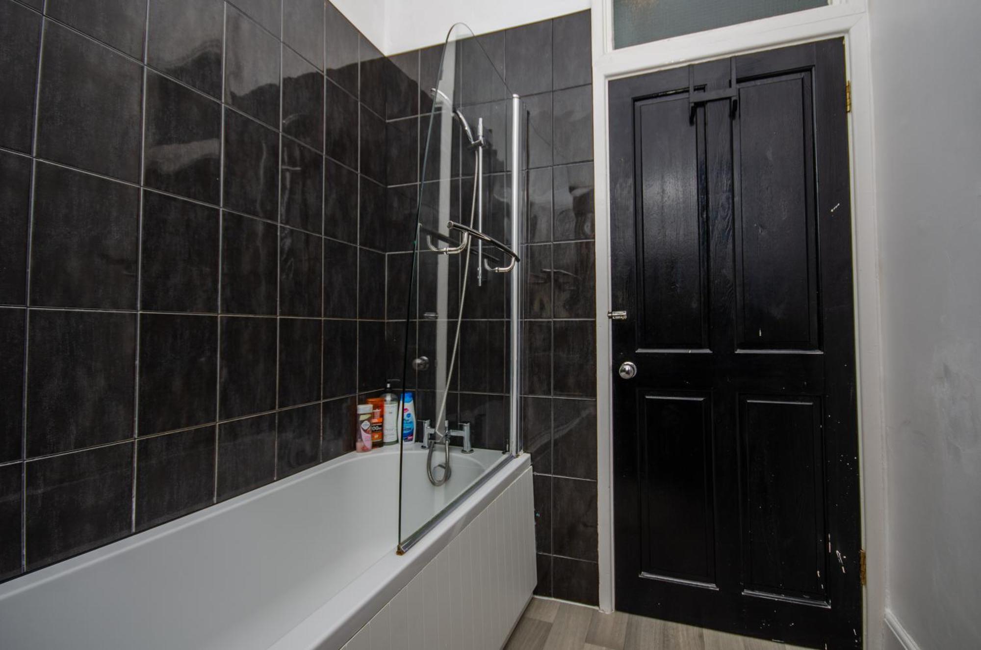 Stylish 91Sqm Victoria 2 Bedroom Apartment Bristol Exterior foto